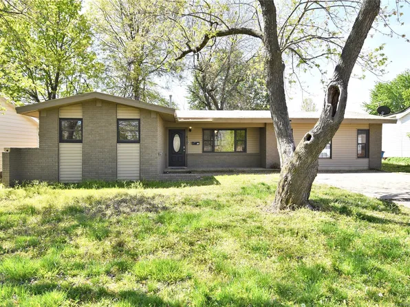 322 E Maple St S, Skiatook, OK 74070