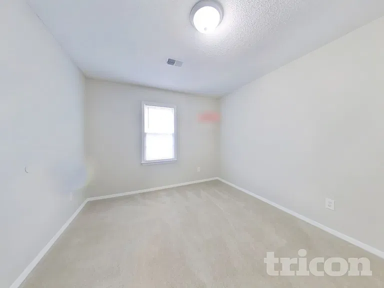 57 Michael Point — Photo 12