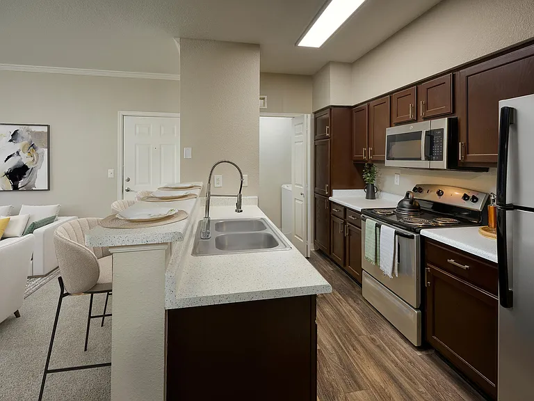 SkyeCrest Apartments — Photo 4