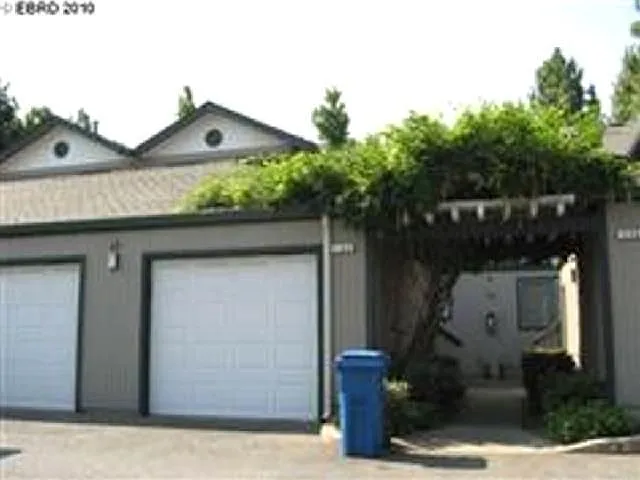 1143 Chadwick Cir photo 1