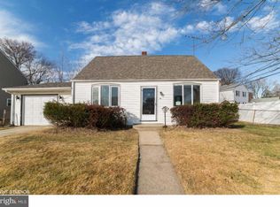 2 Tasker Ave, Norwood, PA 19074