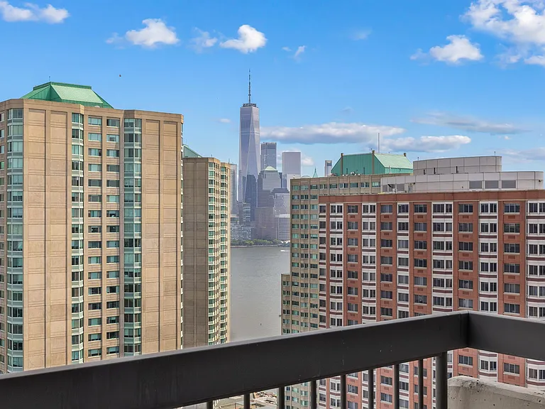 45 River Dr S #3002 — Photo 3