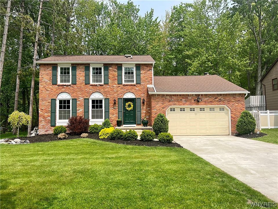 1st image of 218 Misty Ln