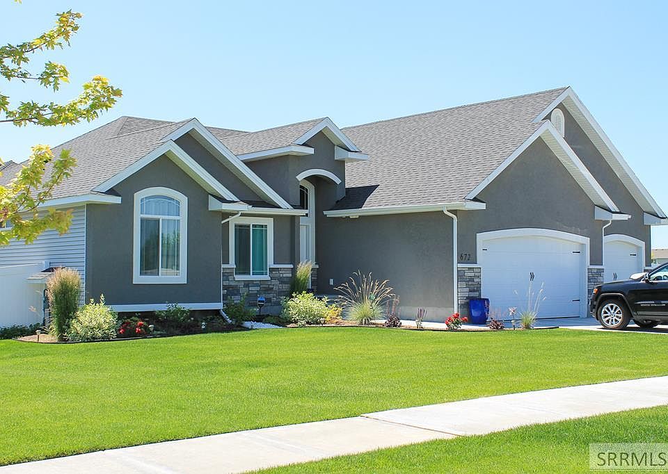 1st image of 672 La Paloma Dr