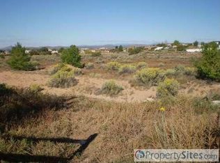 75 Mutt Nelson Rd, Santa Fe, NM 87507