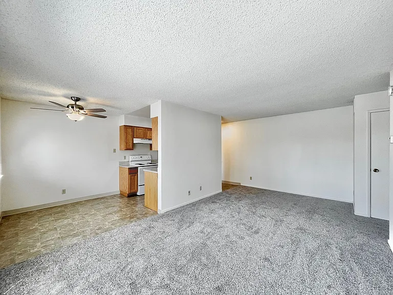 Arden Oaks Apartments — Photo 19