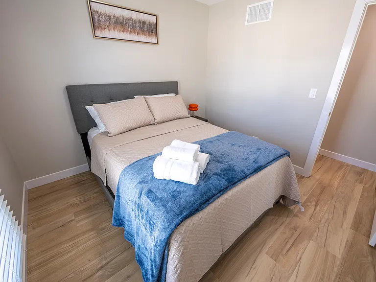 2101 Kensington Dr — Photo 23