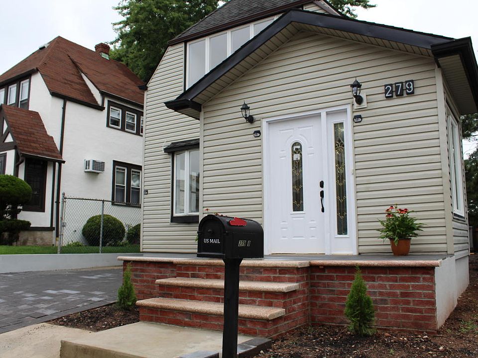 1st image of 279B Nelson Ave