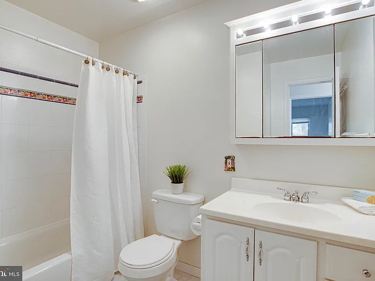 12303 Mulberry Ct — Photo 47