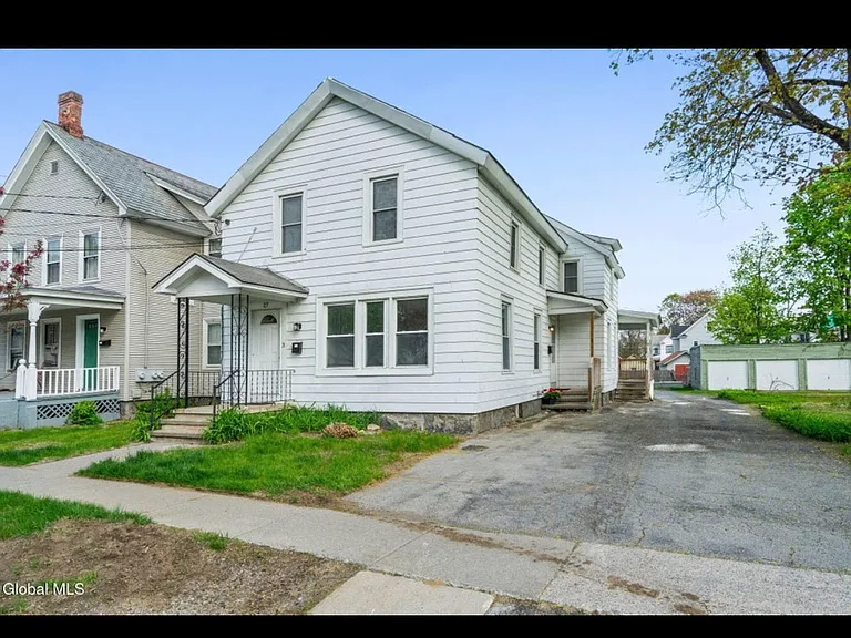 27 W Notre Dame St #1B — Photo 7