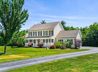 68 Holly Hill Farm Rd, Weare, NH 03281