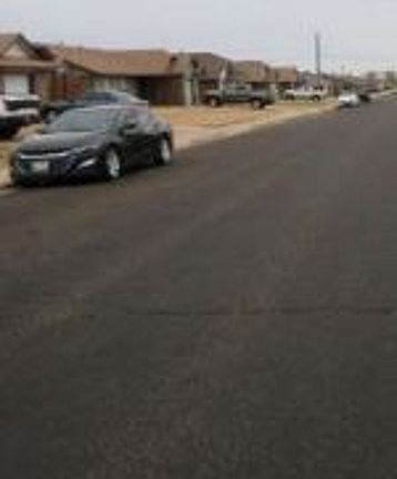 Exterior Neighborhood (street photo)