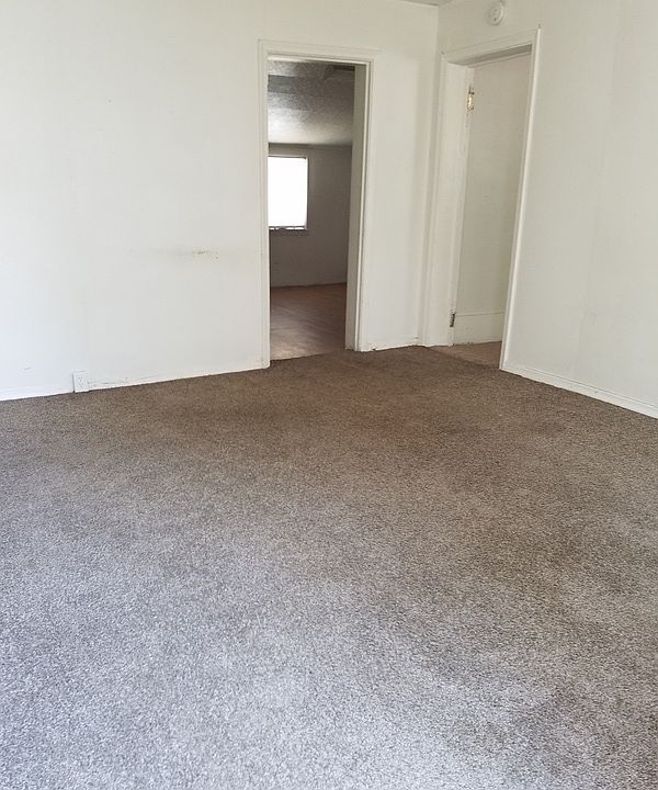 2nd image of 221 S Hayes Ave
