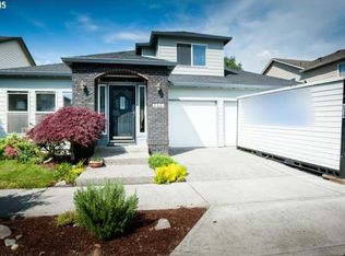 1839 NE Blue Heron Dr, Portland, OR