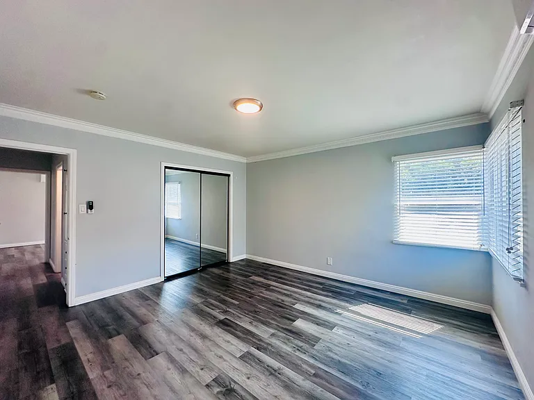 29 N Hidalgo Ave #F — Photo 3