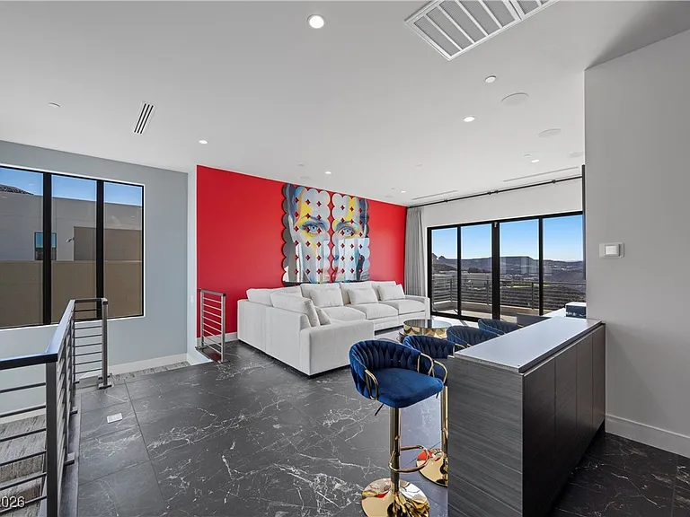 577 Overlook Rim Dr — Photo 42