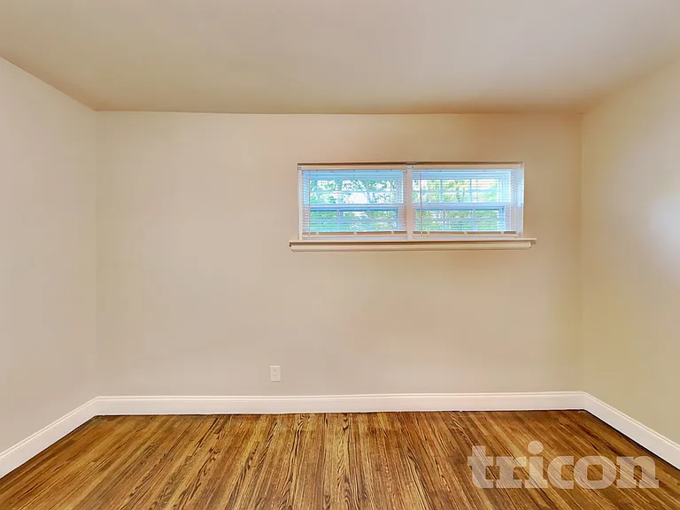 350 Waycross Dr — Photo 12