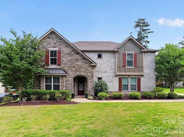 294 S San Agustin Dr, Mooresville, NC 28117