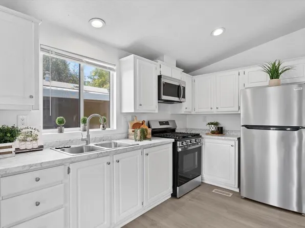 10001 Dunbar Ln Space 20, El Cajon, CA 92021