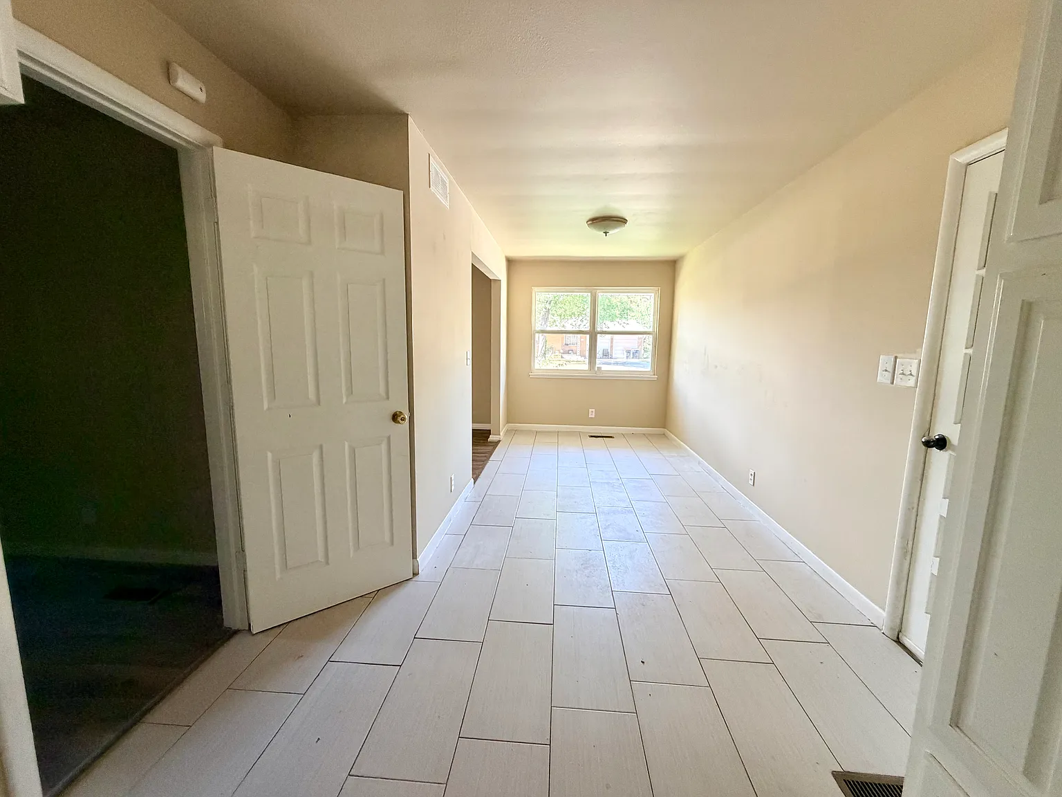 3 bed, 1700 sqft, $1,850 — Photo 4