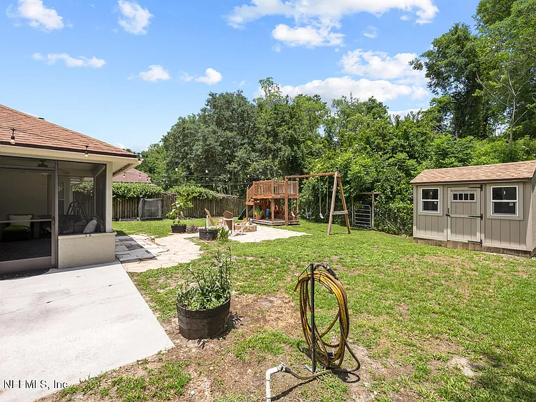 8575 Crooked Tree Dr — Photo 30