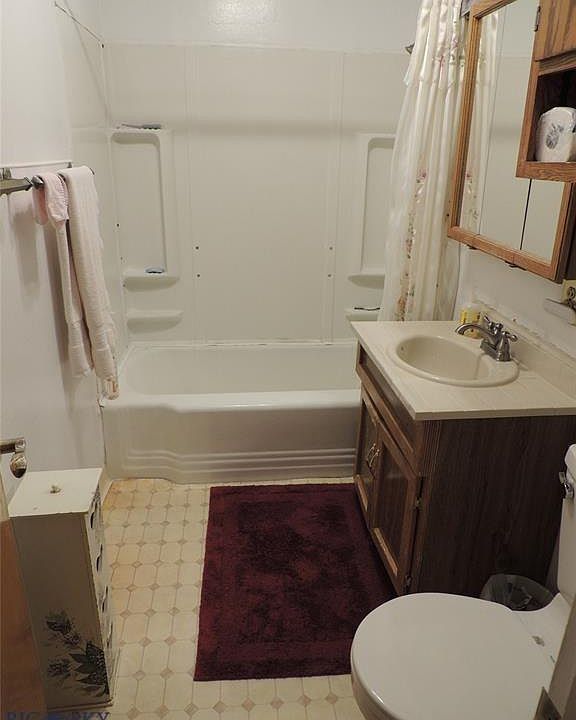 2nd image of 1317 W Park Ave