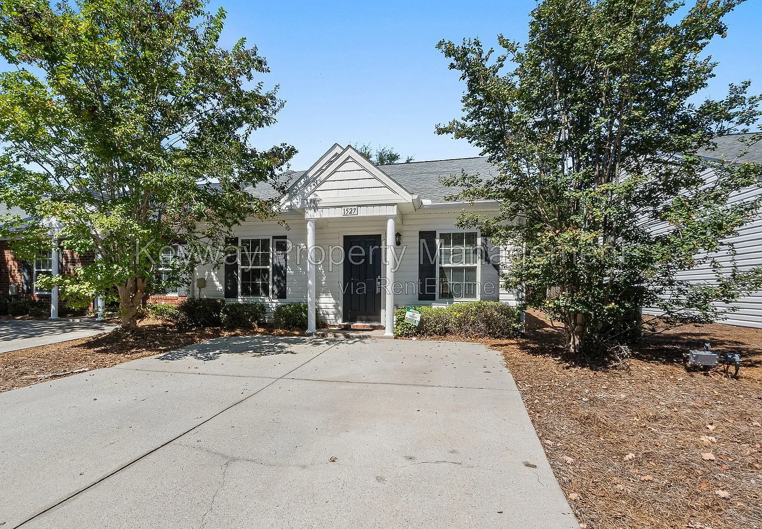 2 bed, 2.0 bath, 1092 sqft, $1,385 — Photo 2