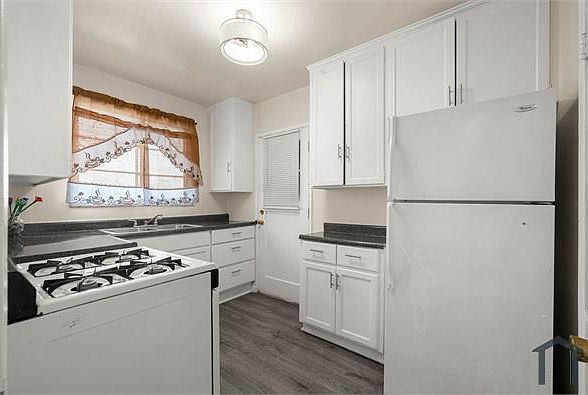 1st image of 4087 S Muirfield Rd #A