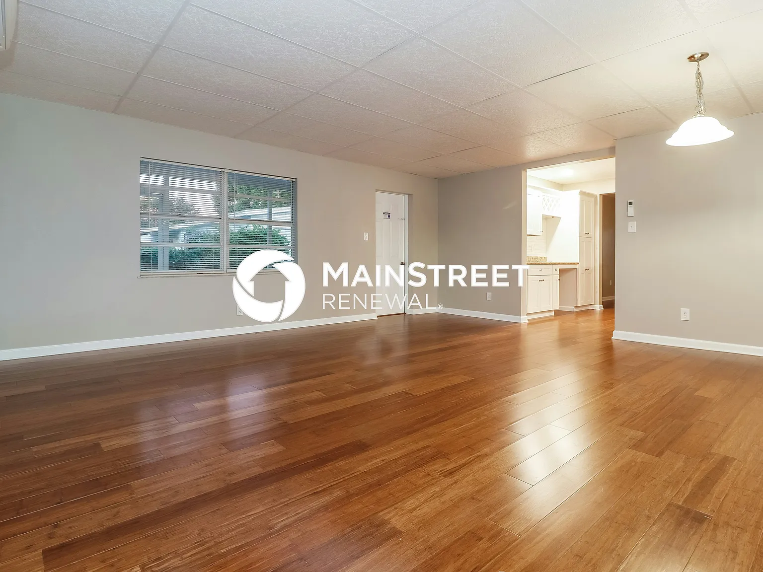723 Sunset Dr — Photo 3