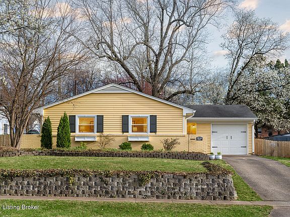 2nd image of 2834 Rockhaven Ave