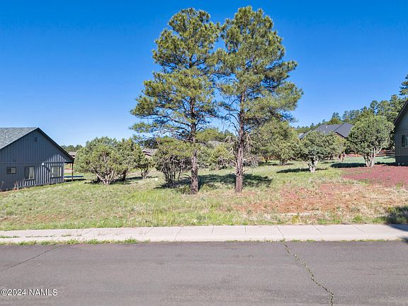 2nd image of 263 Royal Troon Dr #85