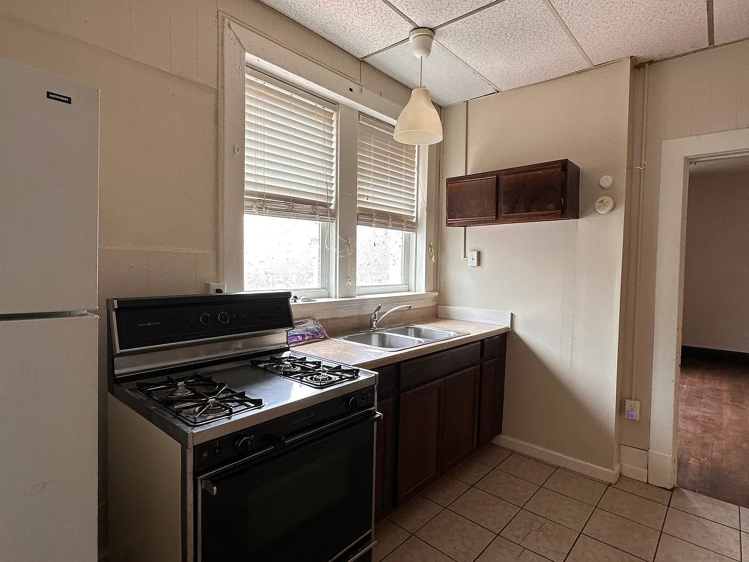 2 bed, $649 — Photo 3