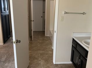 817 Quail Ln #17-11-15, Bakersfield, CA 93309