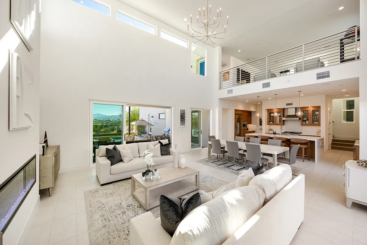 Great Room - 415 Palladium Blvd