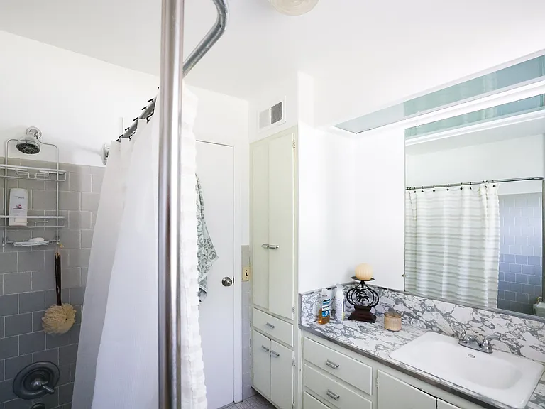 118 Diamond Bridge Ave #1 — Photo 13