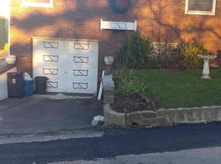 27 Sea Gate Rd, Staten Island, NY 10305