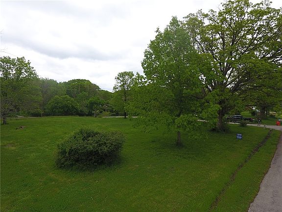 3rd image of LOT 18 Lithia Point Sub Lot 18