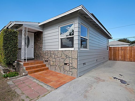 2nd image of 5807 Eberle St
