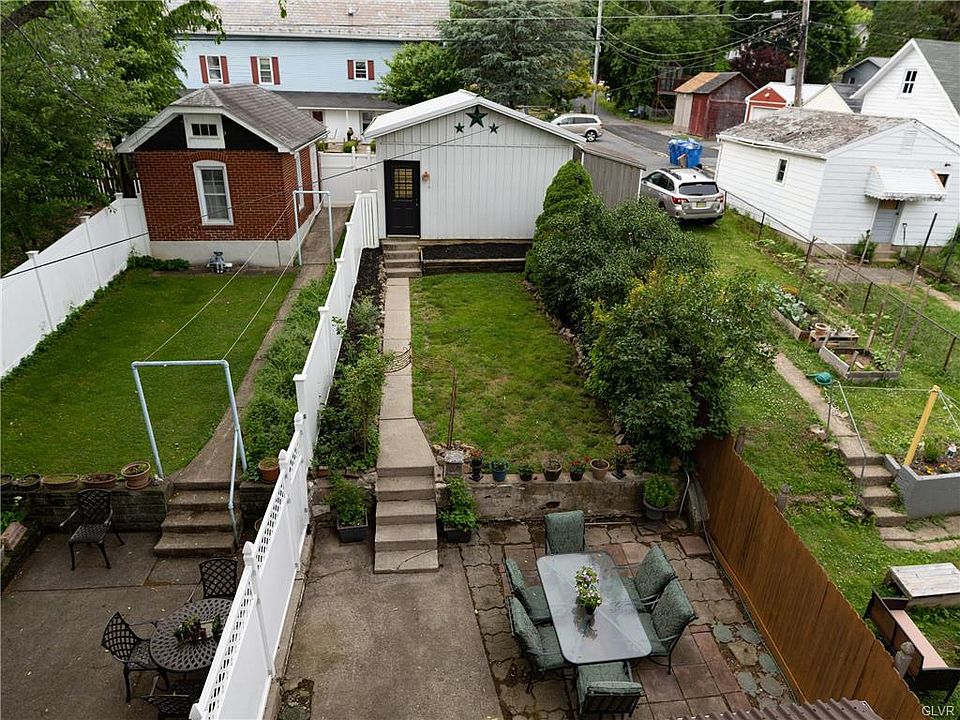 1021 Delaware Ave, Fountain Hill, PA 18015 Zillow