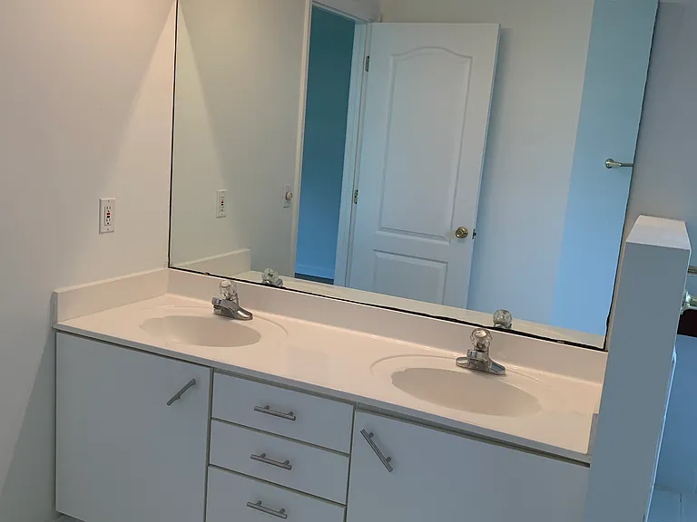 Master bedroom bath