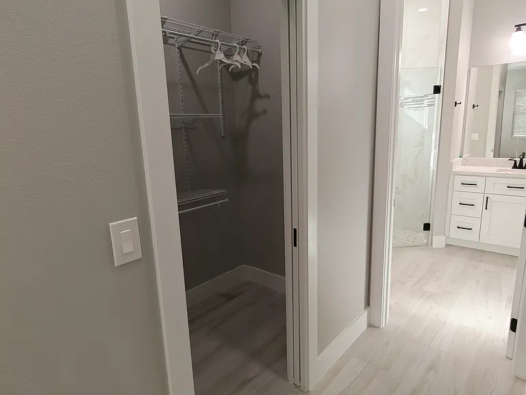 9138 Hillburn Ter — Photo 12
