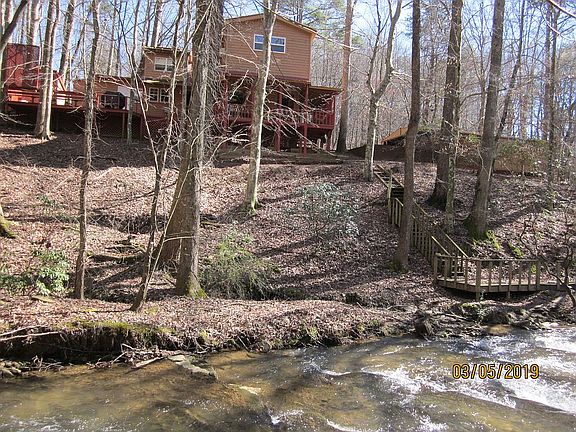 5th image of 211 Poplar Dr S