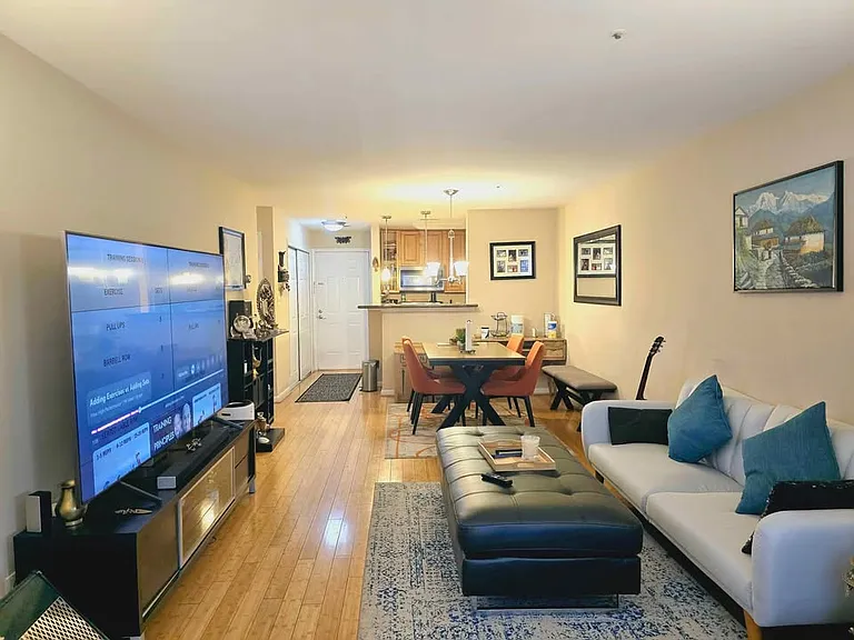 3175 Summit Square Dr #A5 — Photo 2