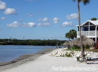 3747 42nd Way S UNIT G, Saint Petersburg, FL 33711