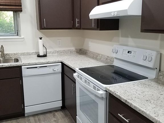 2nd image of 263 S Villas Ct