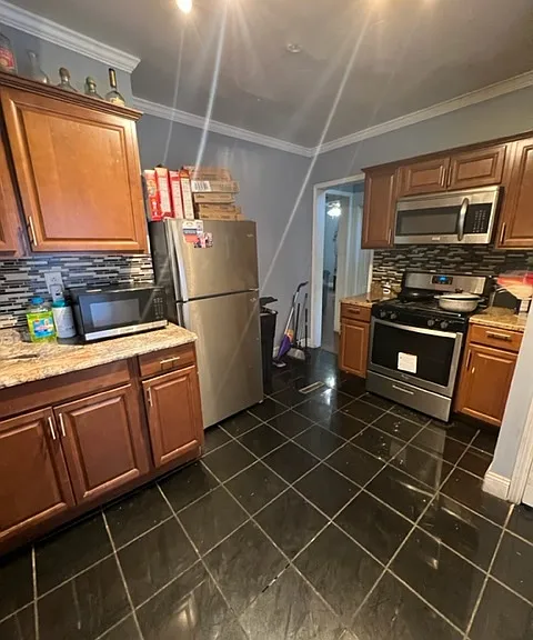 203 Maple St #1 — Photo 2