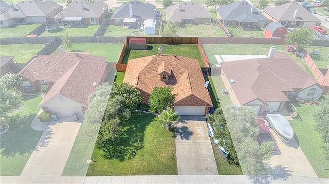 1st image of 1233 Clay Ln
