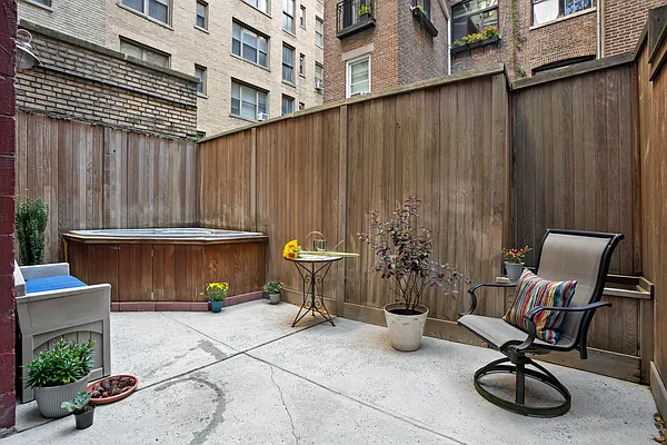 Sold by Douglas Elliman | media 6