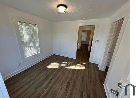 1860 Forsythe St — Photo 10