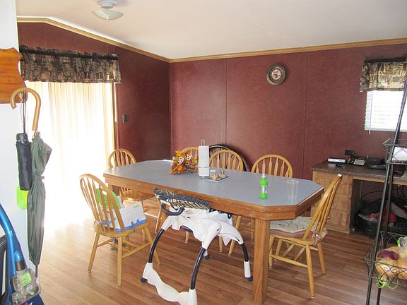 2nd image of 105 Cedarglen St